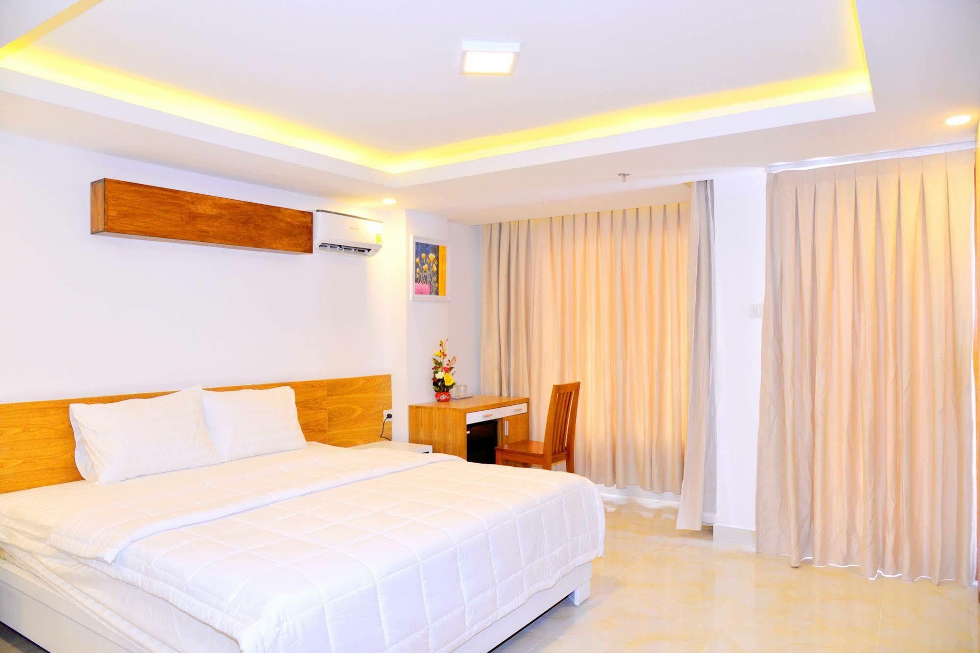 New Century Hotel Να Τρανγκ Εξωτερικό φωτογραφία